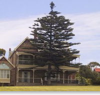 Boston House Motel - Tourism Noosa