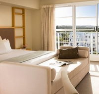 Quality Suites Deep Blue - Tourism Noosa