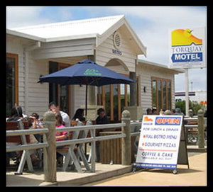 Torquay Hotel Motel - Tourism Noosa 1