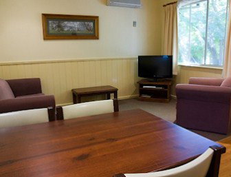 View Hill Holiday Units - Tourism Noosa 0