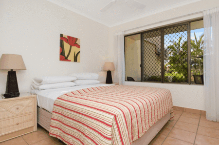 Cayman Quays - Tourism Noosa 1