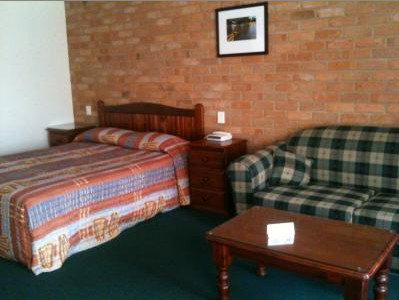 Town And Country Motor Inn Cobar - Tourism Noosa 2