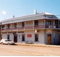 Grand Junction Hotel - Tourism Noosa