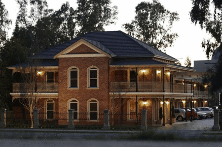Carlyle Suites  Apartments - Tourism Noosa