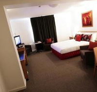 Townhouse Hotel - Tourism Noosa