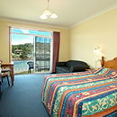 Clan Lakeside Lodge - Tourism Noosa 6