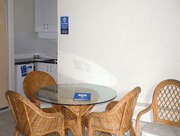 Club Surfers - Tourism Noosa 2