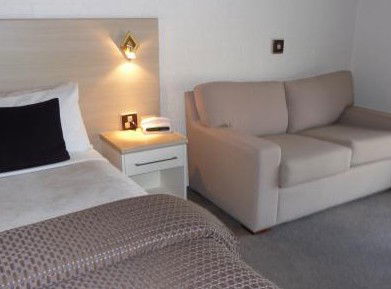 Hamiltons Townhouse Motel - Tourism Noosa 1