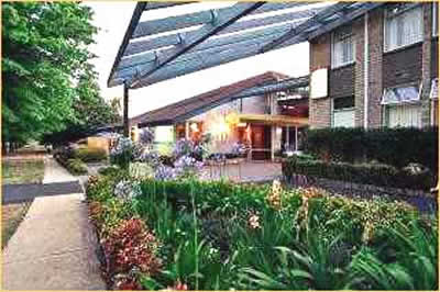 Telopea Inn On The Park - Tourism Noosa 0
