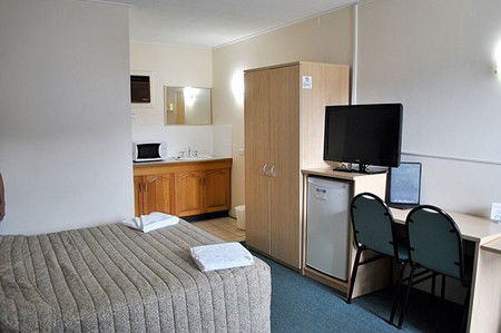 City Centre Motel - Tourism Noosa 4