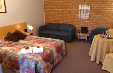 Campbelltown Colonial Motor Inn - Tourism Noosa 2