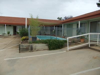 Country Comfort Cowra Countryman Motor Inn - Tourism Noosa 3