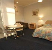 Orange Motor Lodge - Tourism Noosa