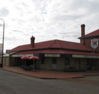 Bedford Arms Hotel - Tourism Noosa