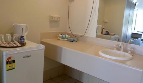 Alice Motor Inn - Tourism Noosa 3
