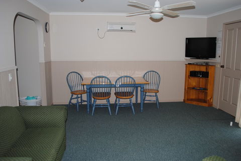 Lakes Entrance Country Cottages - Tourism Noosa 5
