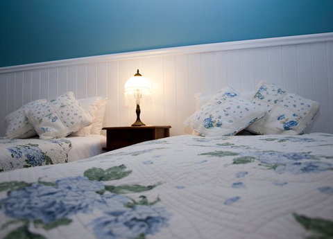 Maleny Lodge Guest House - Tourism Noosa 2