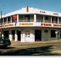 Pier Hotel - Tourism Noosa