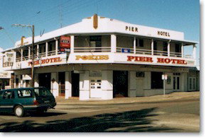 Pier Hotel - Tourism Noosa 0