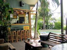 Backpackers By The Bay - Tourism Noosa 0