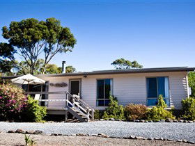 Cockatoo View - Tourism Noosa 0