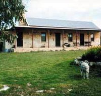 Mt Dutton Bay Woolshed Heritage Cottage - Tourism Noosa