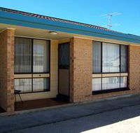 Stansbury Villas - Tourism Noosa