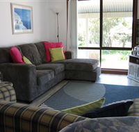 Ocean Break - Tourism Noosa