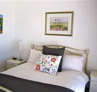 ArtWine Cottages - Tourism Noosa
