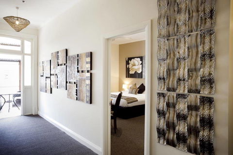 Balcony On Sixth Lodge - Tourism Noosa 0