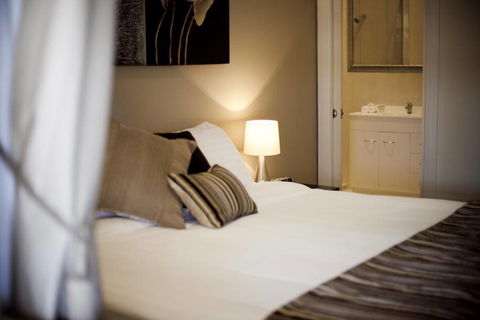 Balcony On Sixth Lodge - Tourism Noosa 1