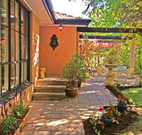 Adelaide Hills Retreats - Villa Lemoni - Tourism Noosa