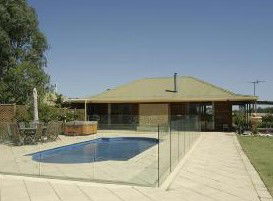 McLaren Ridge 4 - McLaren Ridge Log Cabins - Tourism Noosa 2