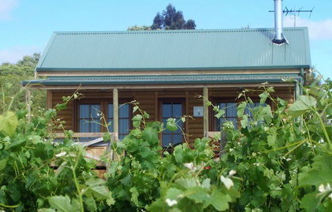 McLaren Ridge 3 - McLaren Ridge Log Cabins - Tourism Noosa 6