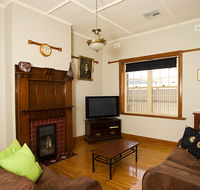 Semaphore Beach House - Tourism Noosa