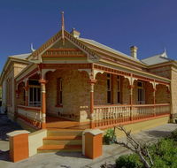 Myras Moonta Retreat - Tourism Noosa