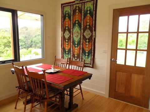 Elvenhome Farm Cottage - Tourism Noosa 4