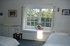 Explorers Lodge B & B - Tourism Noosa 0