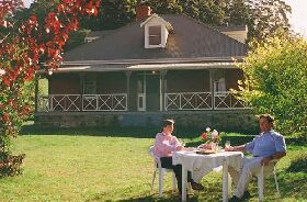 Hartzview Vineyard Homestead - Tourism Noosa 0