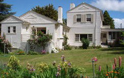 Explorers Lodge B & B - Tourism Noosa 1