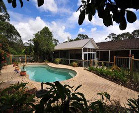 Magnolia House - Tourism Noosa 0