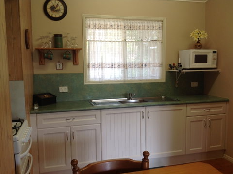 Maleny Country Cottages - Tourism Noosa 2