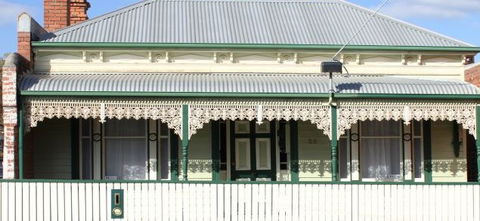 April Apartments Ballarat - Tourism Noosa 4