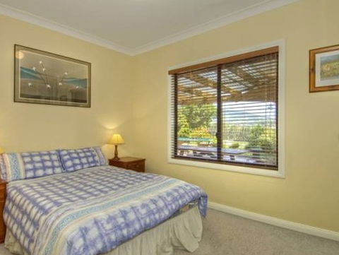 Lavender Views - Tourism Noosa 2