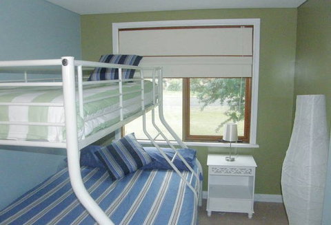 By The Bay - Tourism Noosa 1