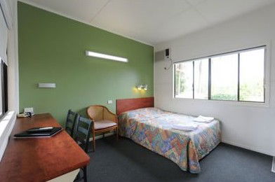Hi-Way Motel - Tourism Noosa 2