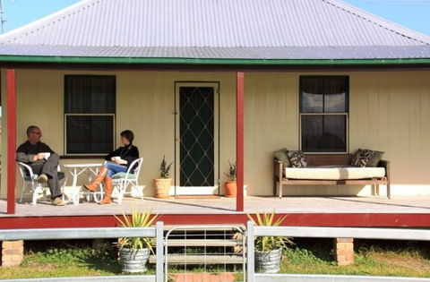 McLennans Lane River Retreat - Tourism Noosa 1