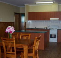 Riverland Holiday Cottage - Tourism Noosa