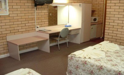 Country Manor Motor Inn - Tourism Noosa 1