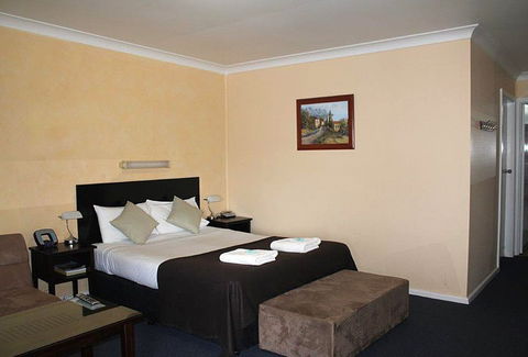 Taree Highway Motor Inn - Tourism Noosa 1